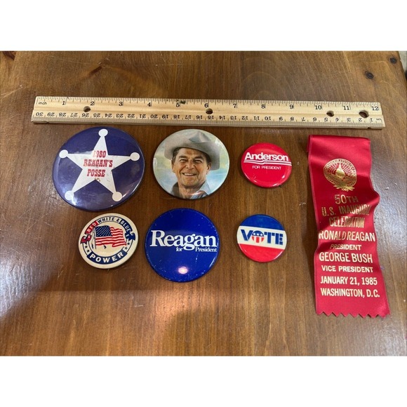 Lot of Reagan Bush Anderson Political Button Pins & Ribbon Inaugural Posse 80s - Picture 1 of 9